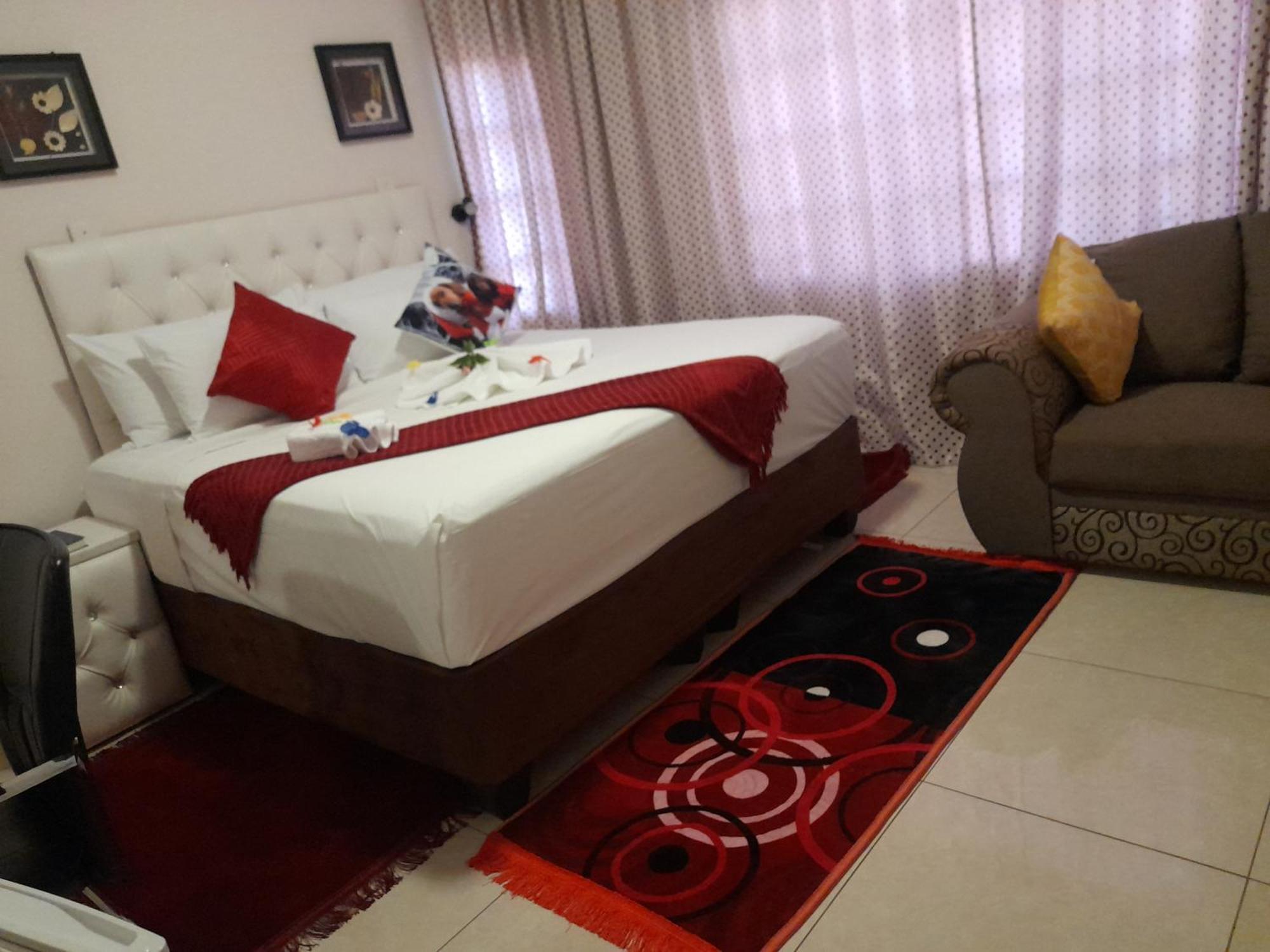 Rest & Digest Bed & Breakfast Serowe Bagian luar foto
