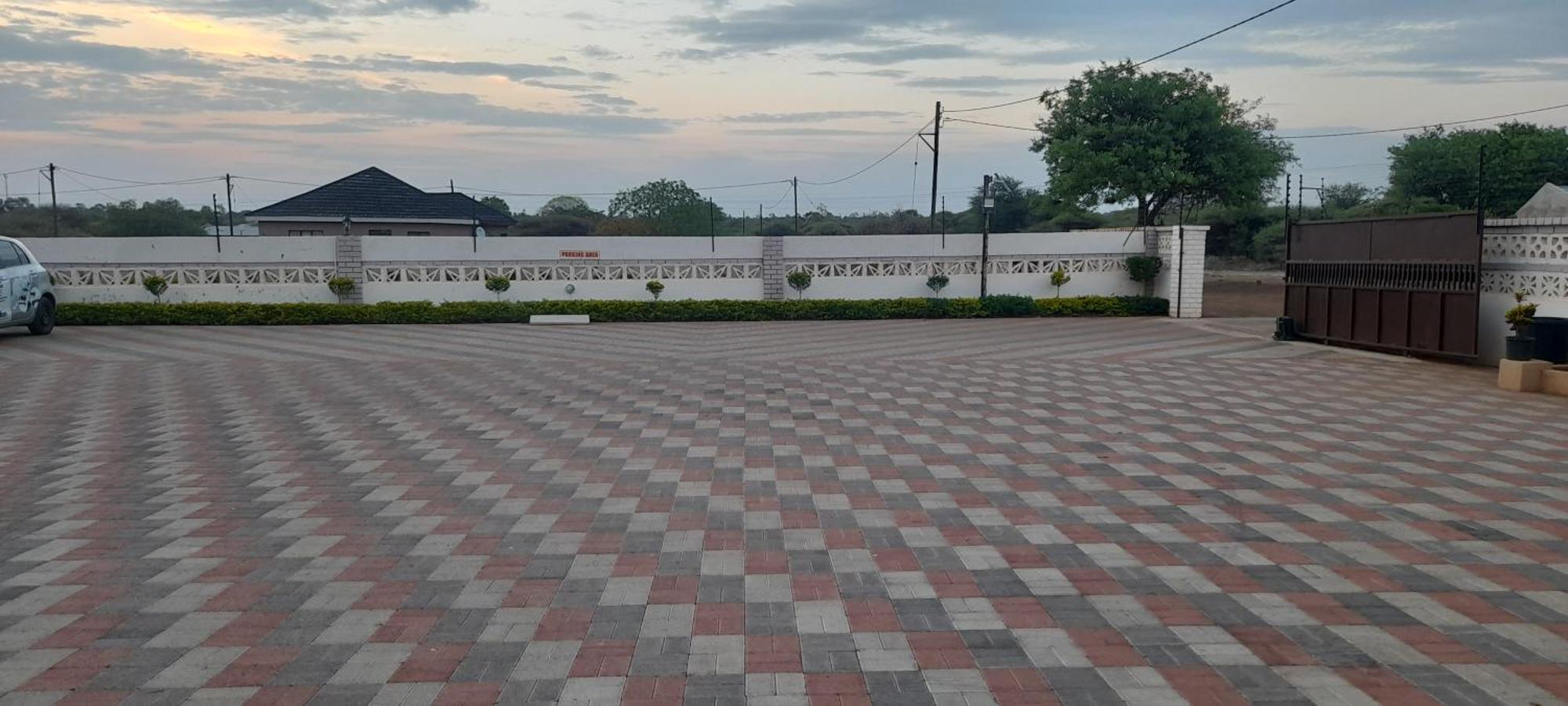 Rest & Digest Bed & Breakfast Serowe Bagian luar foto